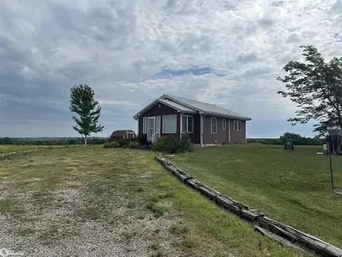 2079 230th St, Clarinda, IA 51632