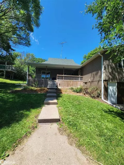 3105 Barrows Ave, Bussey, IA 50044