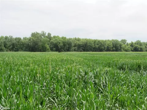11 A Yarrow Blvd, Brighton, IA 52540
