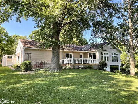 2010 Golfview Cir, Centerville, IA 52544