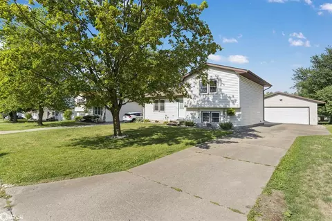 805 S Adams St, Mount Pleasant, IA 52641