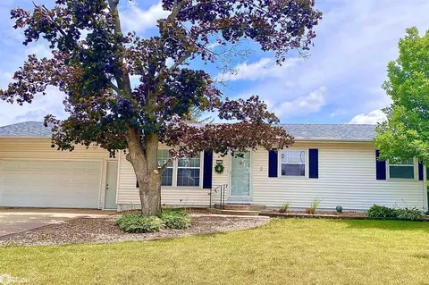 1204 S 3rd Ave, Marshalltown, IA 50158