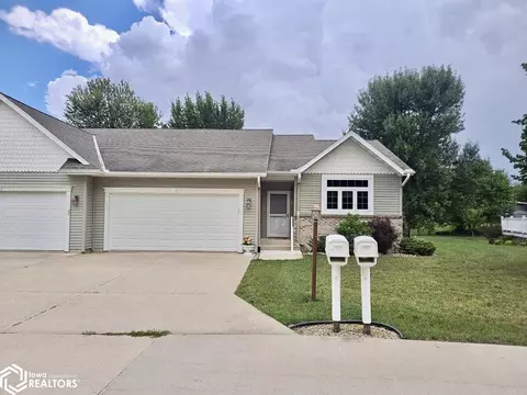 1310 Village Rd #B-1, Clear Lake, IA 50428