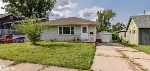 1505 W Main St, Marshalltown, IA 50158