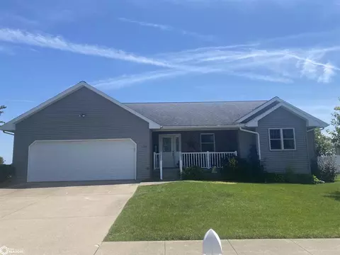 1104 Huron St, Mediapolis, IA 52637