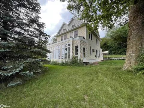 301 Tipperary St, Melrose, IA 52569