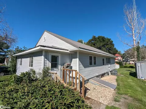 919 S 15th, Centerville, IA 52544
