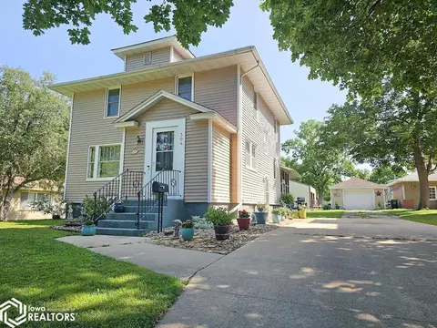 304 E Main St, Lake Mills, IA 50450