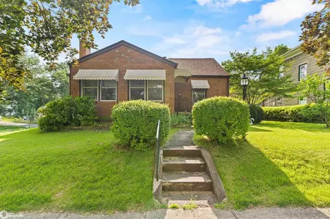 600 S Garfield Ave, Burlington, IA 52601