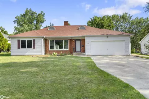 803 Sheaffer Dr, Mount Pleasant, IA 52641