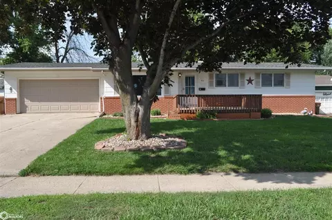 411 E 7th St, Carroll, IA 51401 photo 3