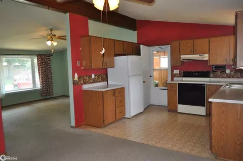 411 E 7th St, Carroll, IA 51401 photo 12