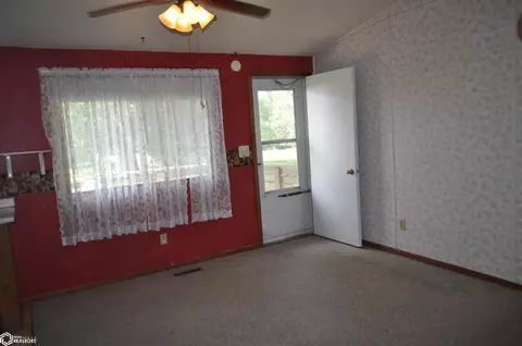 411 E 7th St, Carroll, IA 51401 photo 10