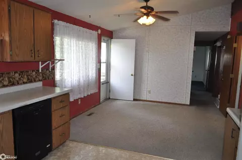 411 E 7th St, Carroll, IA 51401 photo 13
