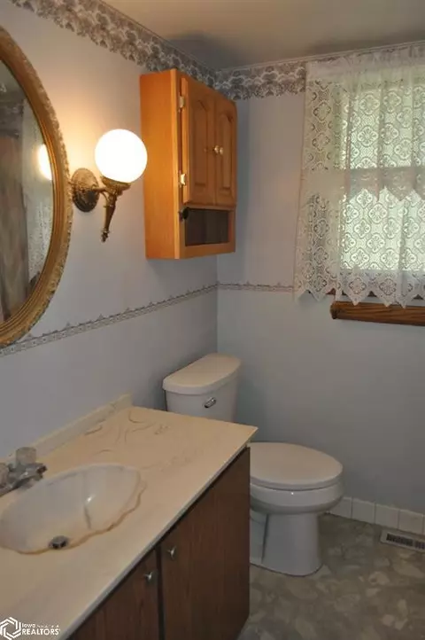 411 E 7th St, Carroll, IA 51401 photo 16