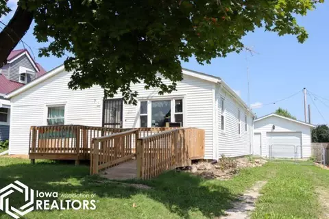 205 N 16th St, Marshalltown, IA 50158