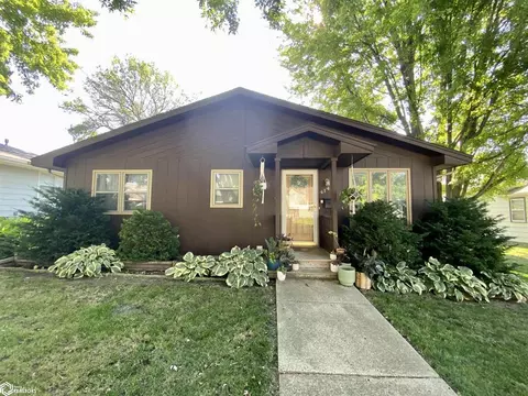 414 E Division St, Audubon, IA 50025