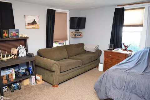 598 High St, Eldon, IA 52554 photo 15