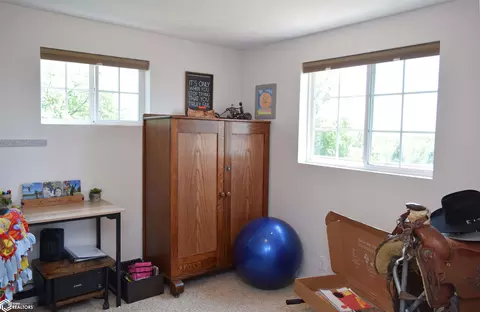 598 High St, Eldon, IA 52554 photo 14
