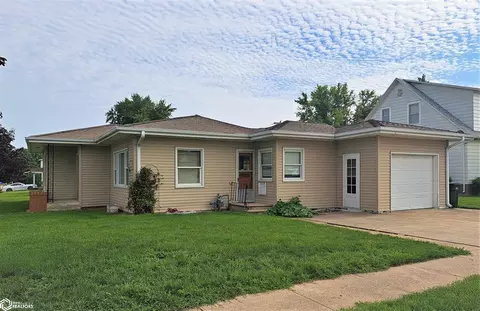 204 N Main St, Albia, IA 52531