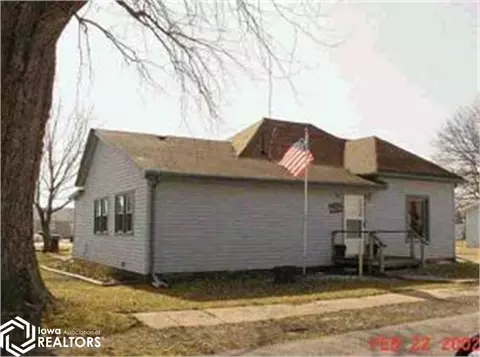 205 E Church St, Laurel, IA 50141