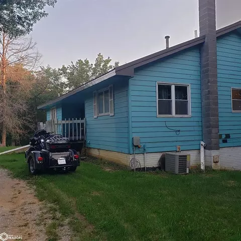 1174 250th Street St, Melrose, IA 52569