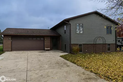 907 Milton Ave, Lake Mills, IA 50450