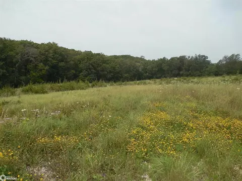 Lake Rd., Ottumwa, IA 52501