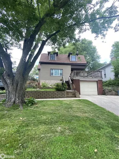 709 E Washington Ave, Red Oak, IA 51566