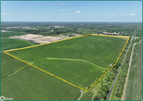 3182 County Home Rd, Marion, IA 52302