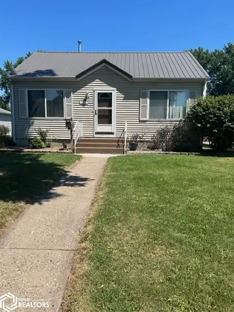 2328 Burlington Ave, Burlington, IA 52601