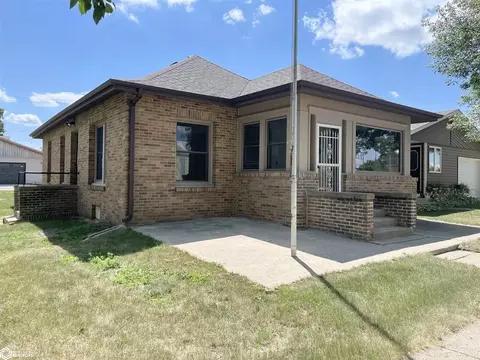 311 Broad St, Whittemore, IA 50598