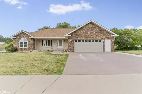 911 S William St, Mount Pleasant, IA 52641