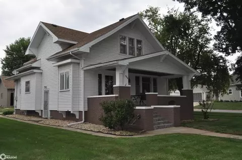 420 Cedar St, Schleswig, IA 51461