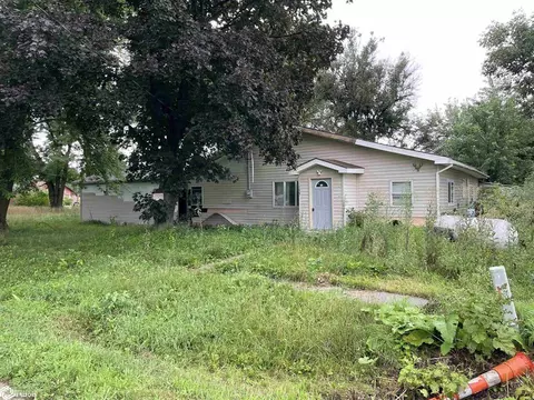 1007 Kearney Ave, Riverton, IA 51650