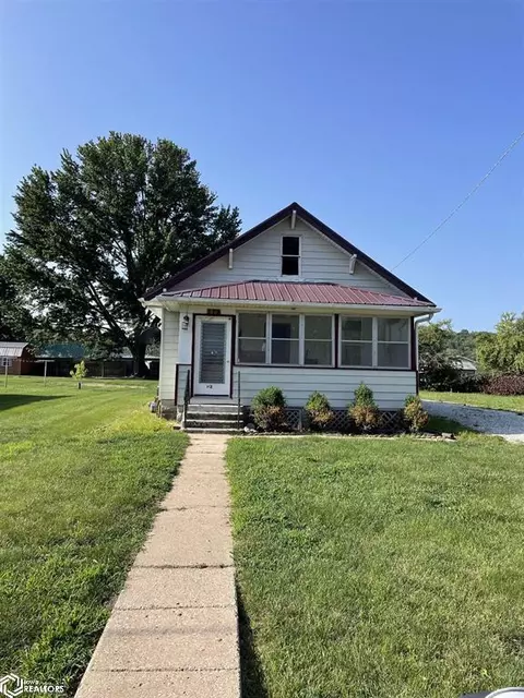 572 Arbor St, Niota, IL 62358