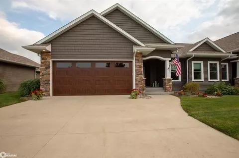 2509 Arbor View Dr, Burlington, IA 52601