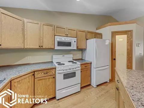 3 Armory Ln, Hampton, IA 50441 photo 4