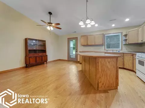 3 Armory Ln, Hampton, IA 50441 photo 6