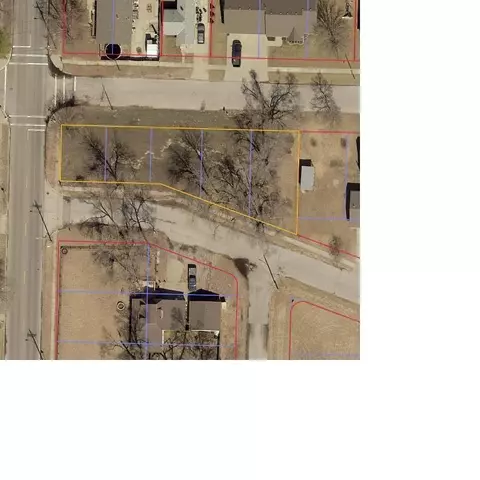 1302 Cedar St, Carter Lake, IA 51501