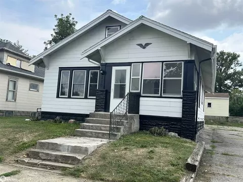 310 W Boone St, Marshalltown, IA 50158