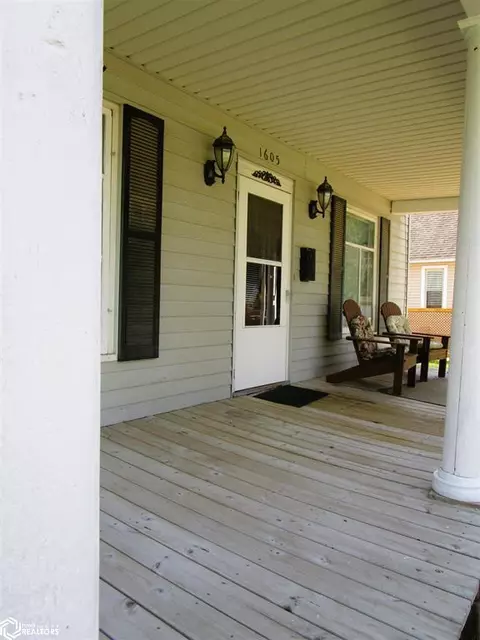 1605 12th St, Eldora, IA 50627 photo 2