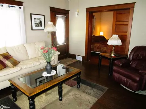 1605 12th St, Eldora, IA 50627 photo 3