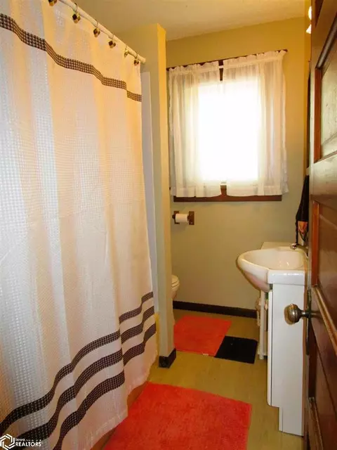 1605 12th St, Eldora, IA 50627 photo 17