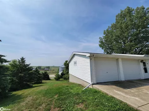 208 E 3rd St, Halbur, IA 51444 photo 2