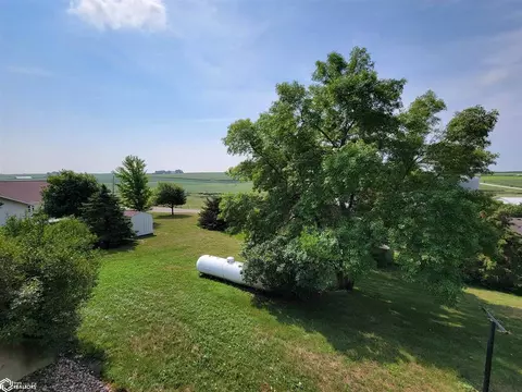 208 E 3rd St, Halbur, IA 51444 photo 5