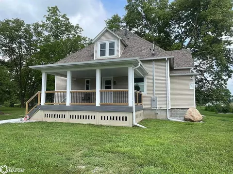 603 N 6th St, Seymour, IA 52590