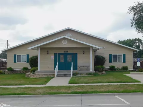 1215 1st Ave S #6, Denison, IA 51442