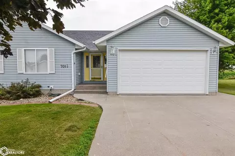 701 12 Crestview Dr, Le Grand, IA 50142