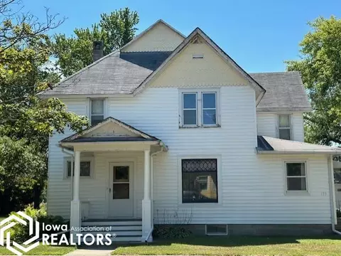 175 5th St SW, Britt, IA 50423